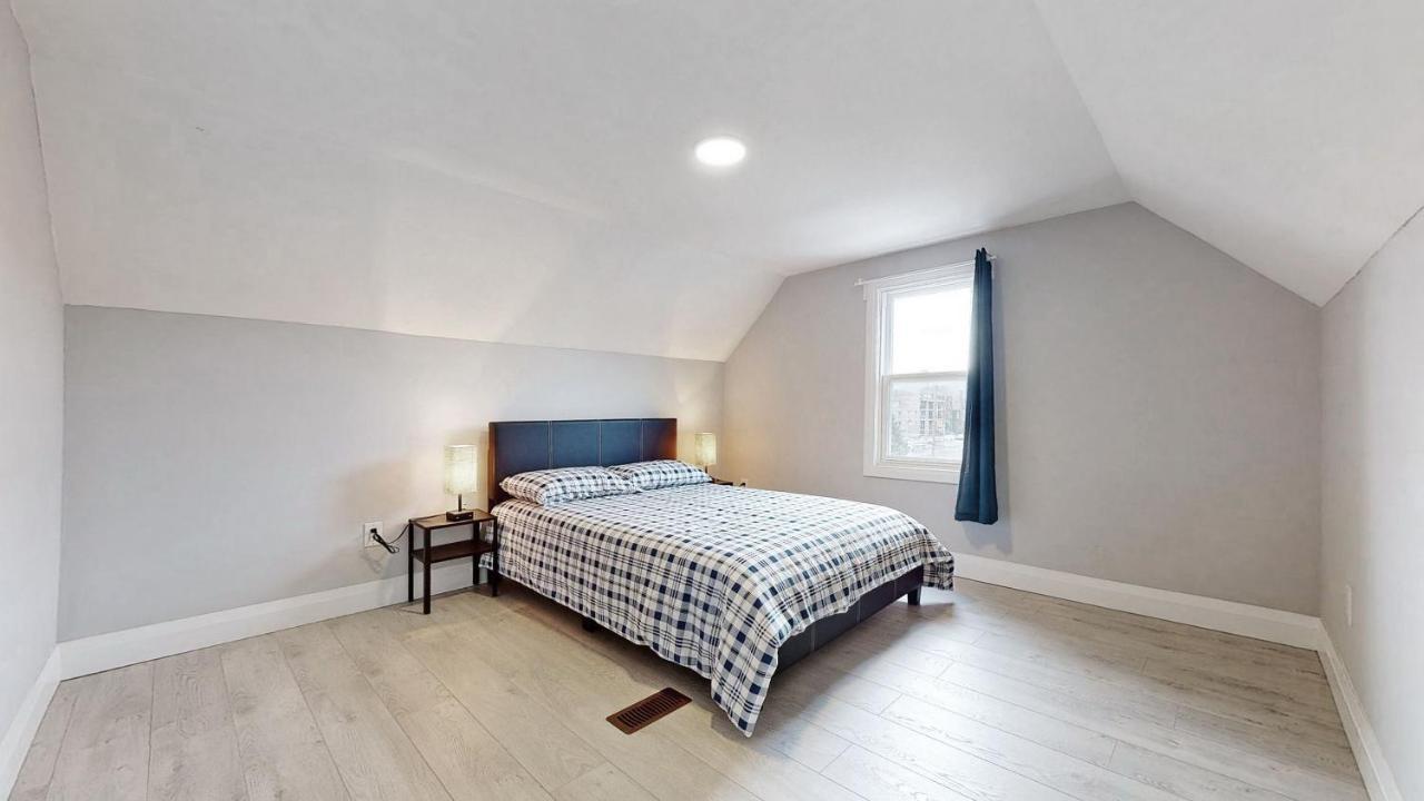 Three Bedroom In Hamilton Exteriör bild